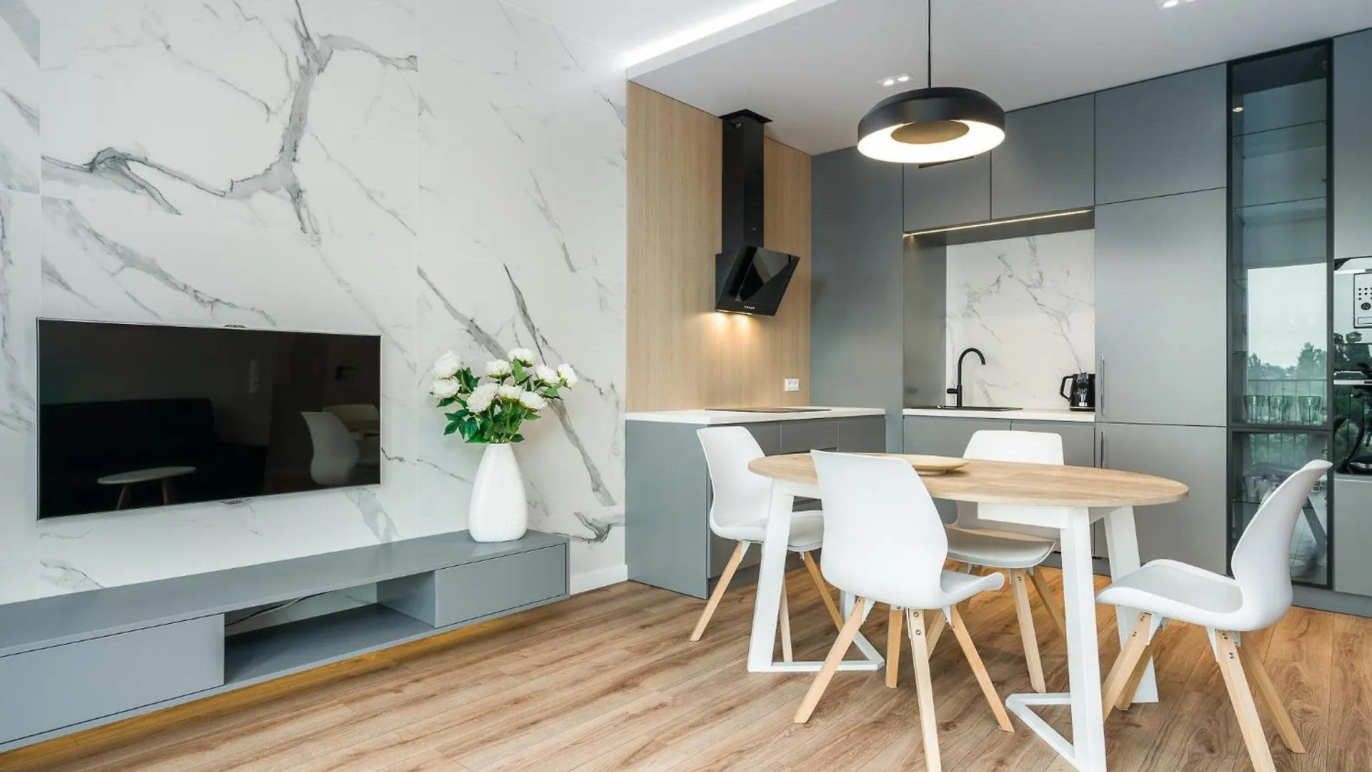 Sunny Garden Warta View Apartment Poznan